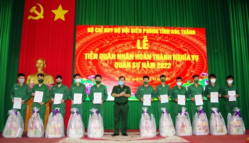 Bộ đội Biên phòng Sóc Trăng: Tiễn quân nhân hoàn thành nghĩa vụ quân sự về địa phương